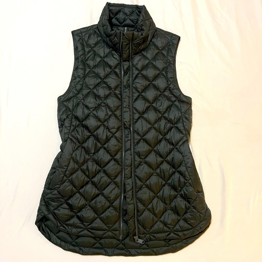 Athleta Olive Green Quilted Vest - size XS